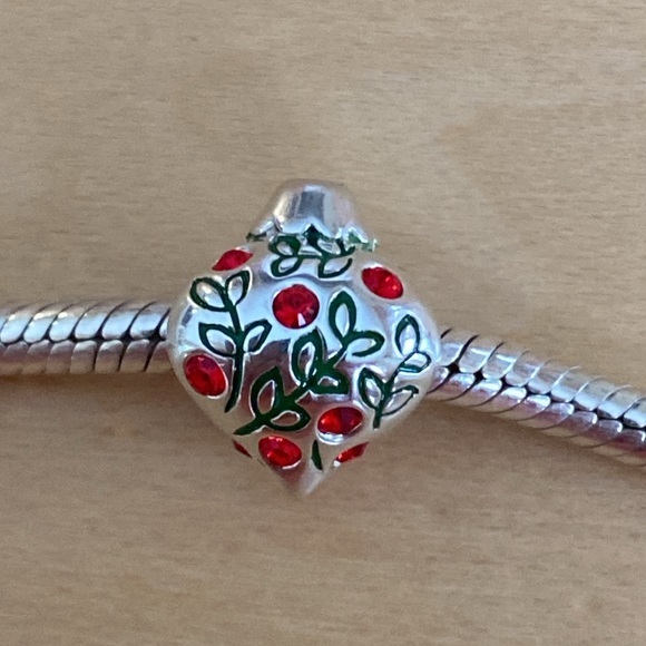 Chamilia Christmas Ornament charm - Picture 5 of 7